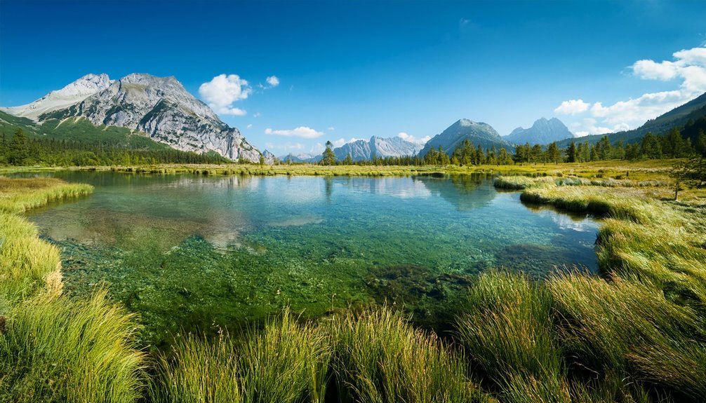 mountain lakes scenic views